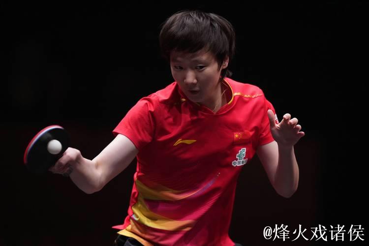 WTT总决赛女单巅峰对决 王曼昱力克蒯曼摘冠