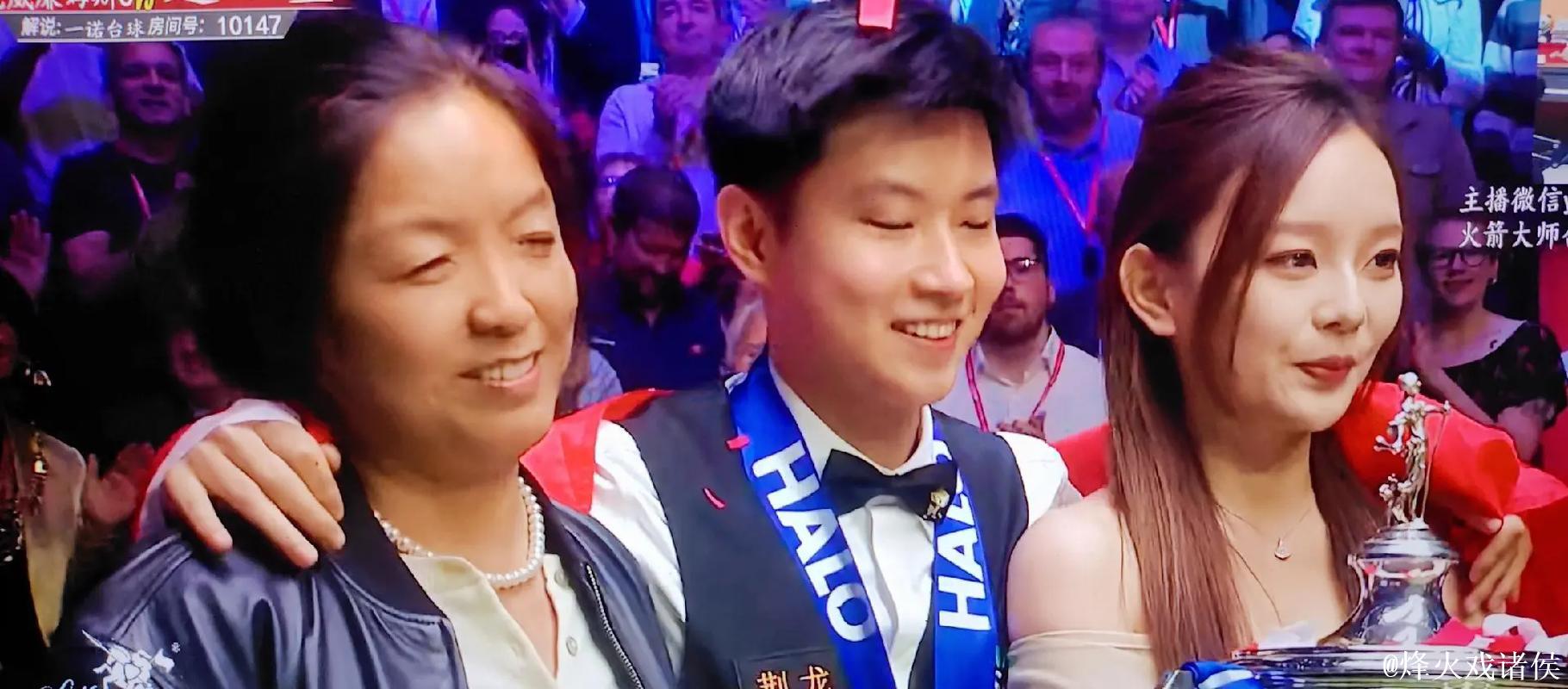 斯诺克上海大师赛即将开战 赵心童丁俊晖剑指冠军